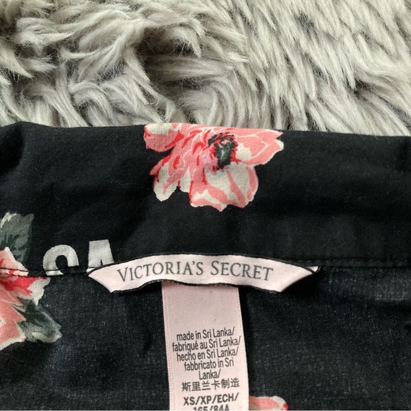 Victoria's Secret XS Black and Pink Floral Pajama Top Cotton Long Sleeve Button - Picture 3 of 7